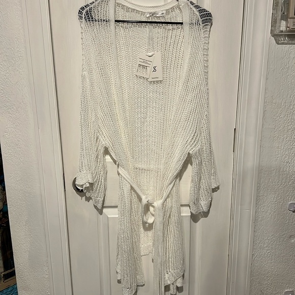 Women’s coverup beach etc - Picture 1 of 6